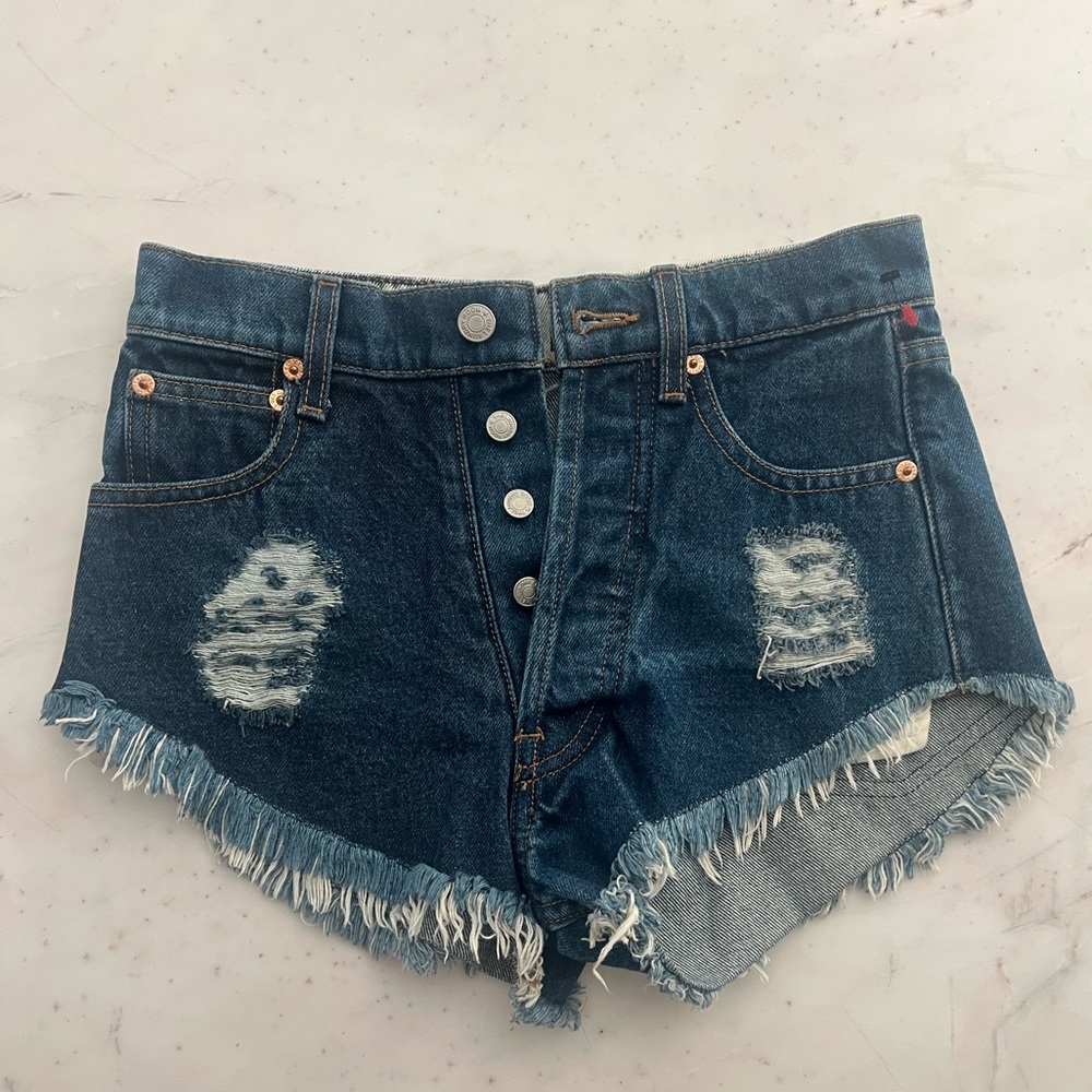 The laundry room short shorts size 25